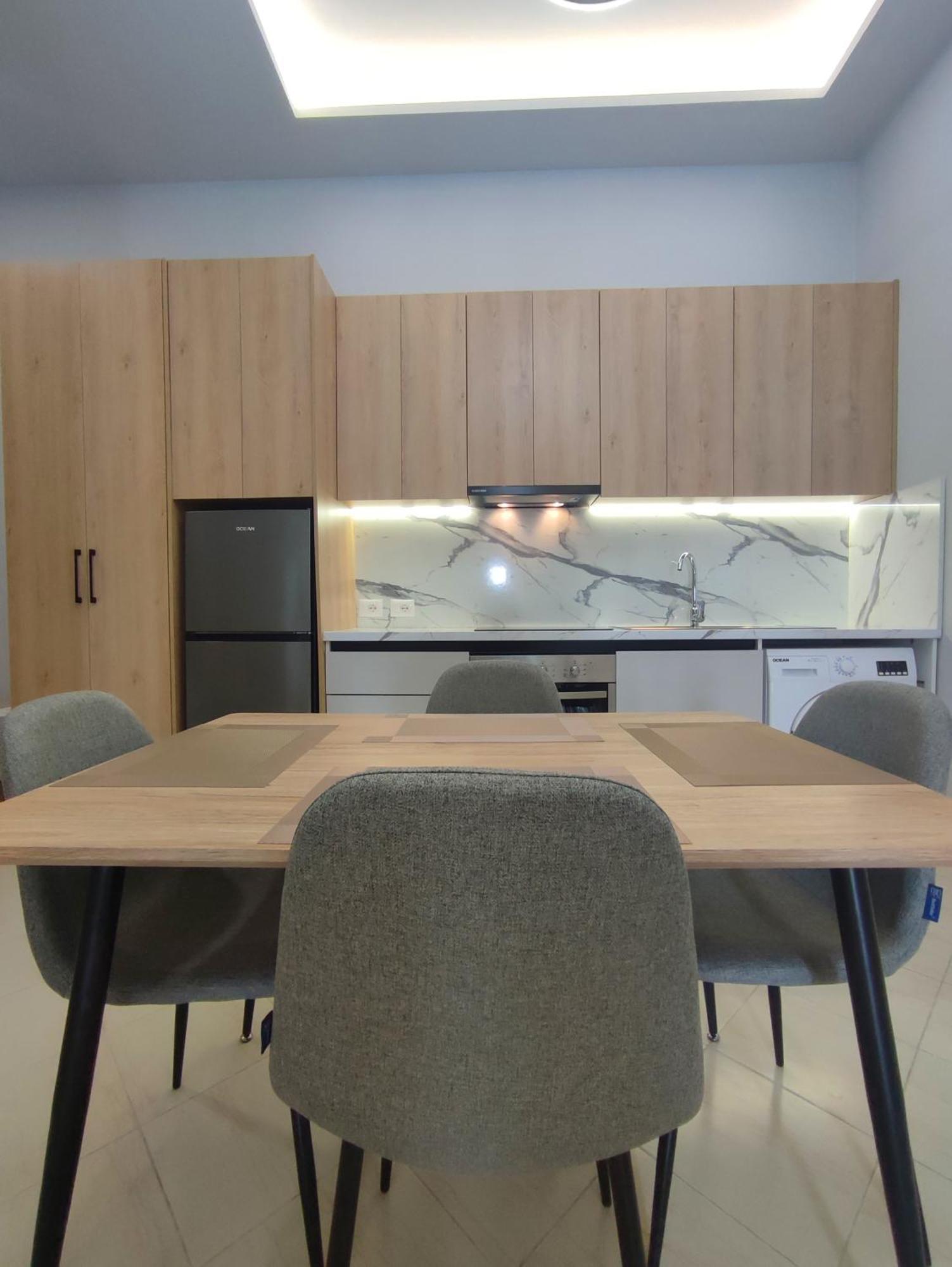 Bp Beach Apartments 골렘 외부 사진