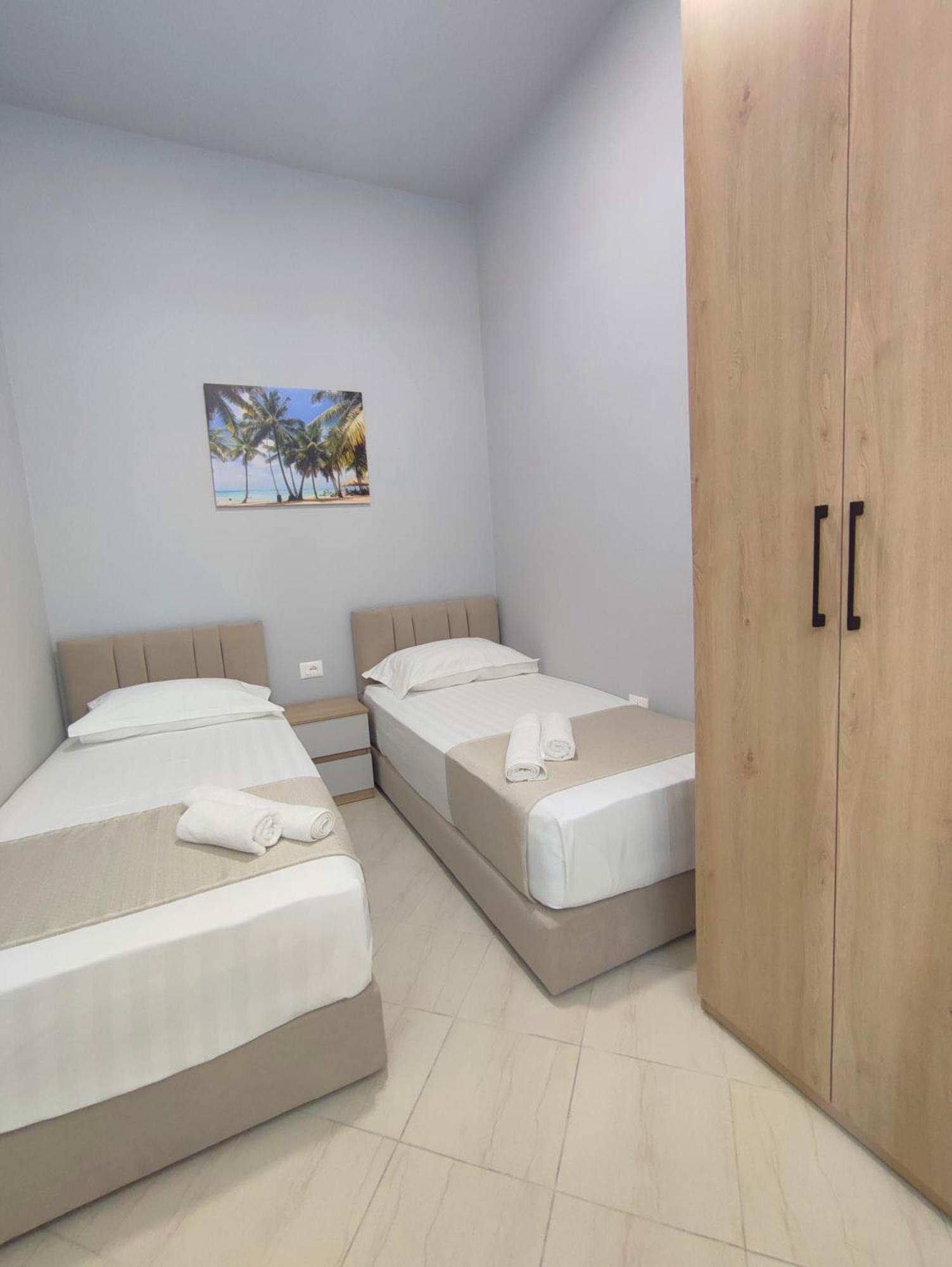 Bp Beach Apartments 골렘 외부 사진